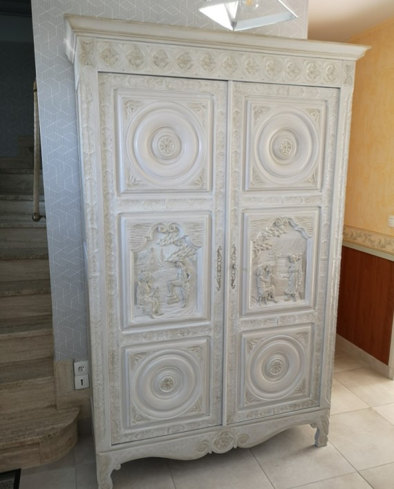 Armoire bretonne en chêne massif Au gré du pinceau