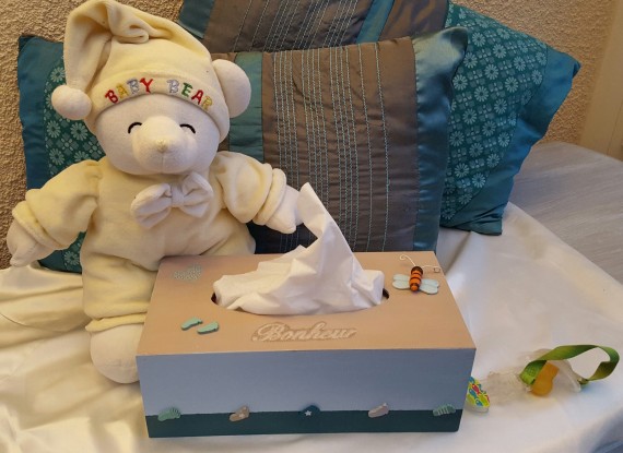 augredupinceau_boîte mouchoirs petits pieds 1