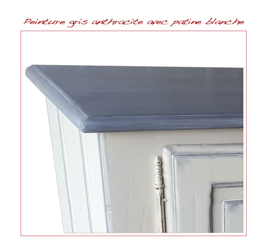 Gris anthracite avec légère patine blanche