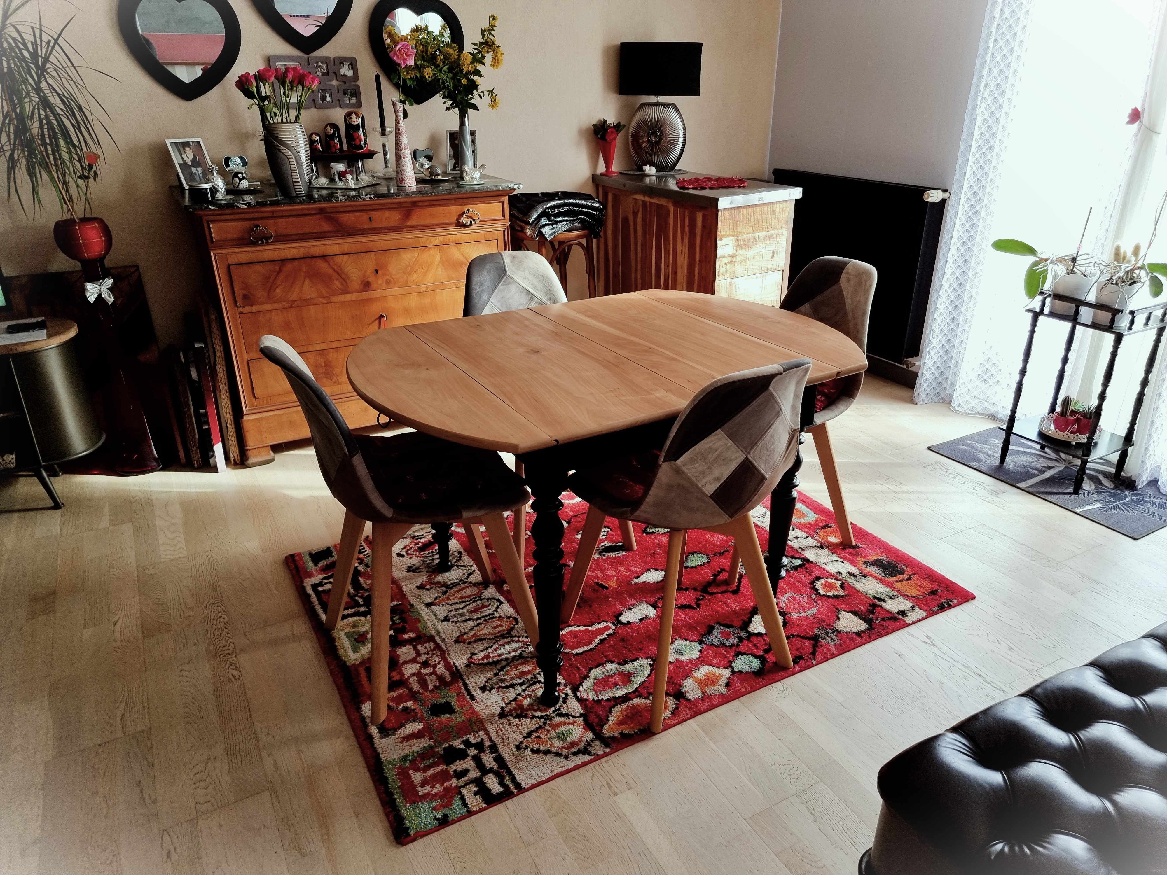 Table d’ébéniste en merisier bois “naturel et noir”