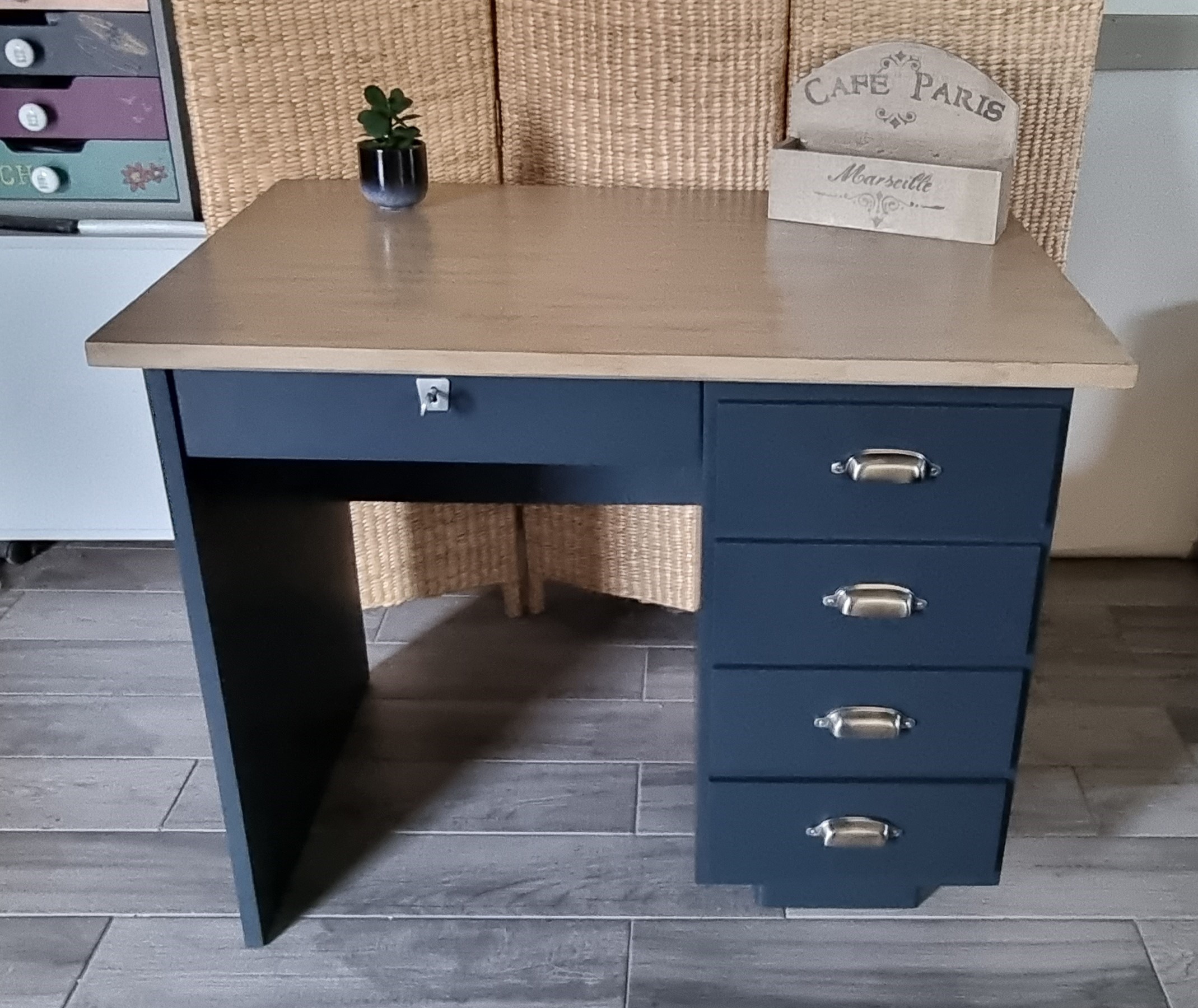 Bureau vintage années 50 placage chêne revisité